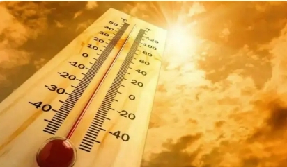 河北高温橙色预警：多地最高气温突破42℃，防暑降温刻不容缓